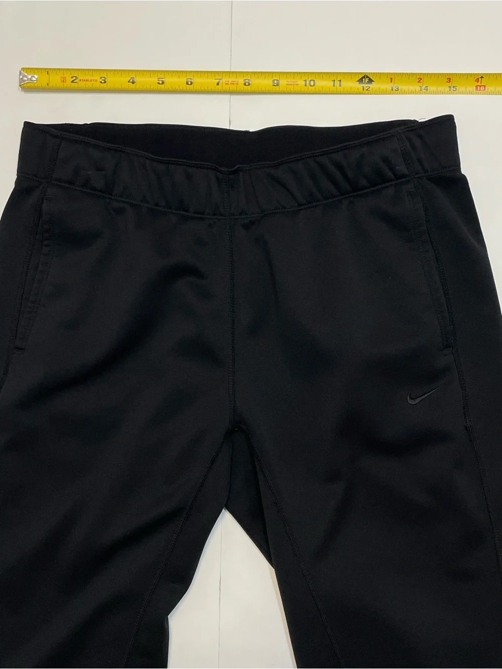 Nike women therma